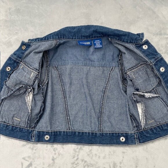 Genuine Kids By Oshkosh Blue Jean Jacket, Size 12 months, Blue with Silver Snaps - Picture 4 of 6